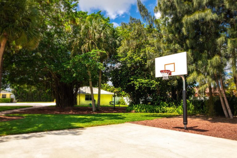 URP Luxury Rehab- Basketbal