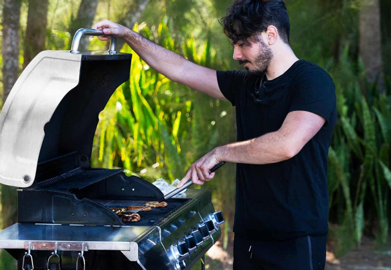 Genesis house United recovery Project, Luxury rehab, Grill BBQ area